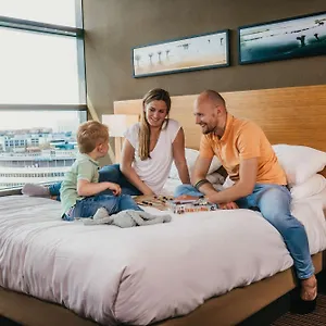 https://hyatt-place-amsterdam-airport.thehaguehotels.net