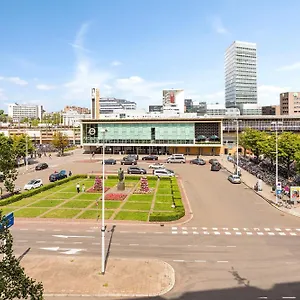 https://spectacular-70m2-penthouse-with-terrace.eindhoven-hotels.net